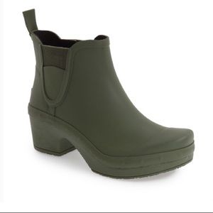 dansko rosa chelsea boot